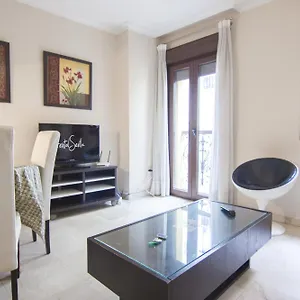 Rentalsevilla Cano Y Cueto Iii Appartement